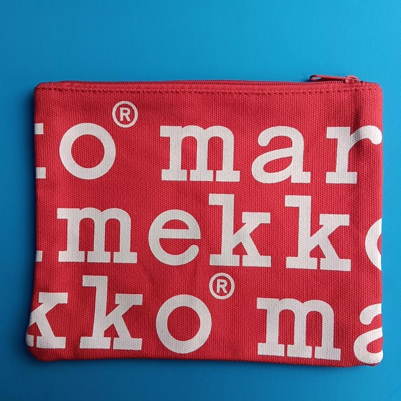 NWOT Marimekko 1 White Logo Tote Bag and 1 Red Zipper Pouch Set - Picture 7 of 7